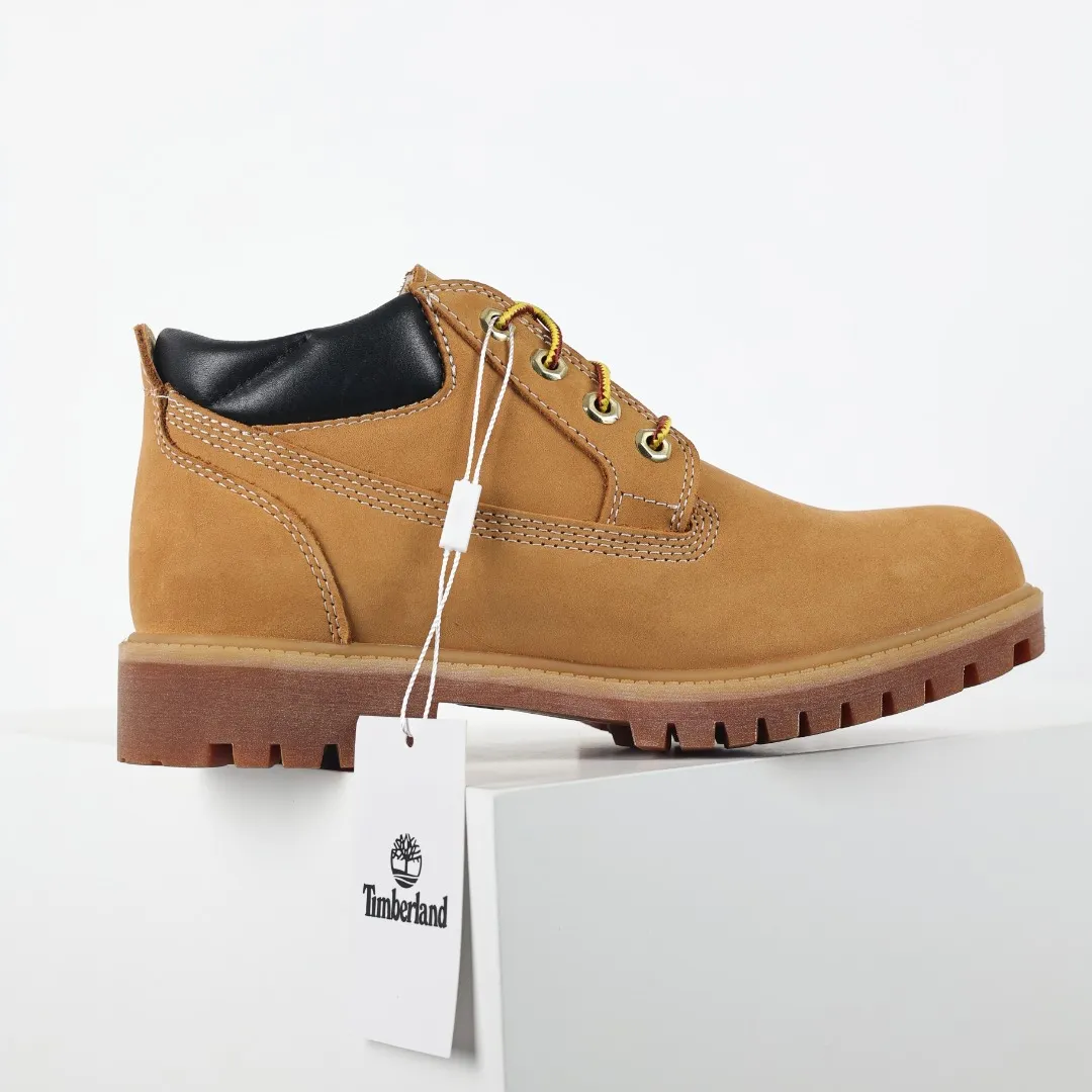 Local self-pickup💰640 Core recommendation Good price Rubber non-slip outsole resists cold and cracks. Authentic and consistent all-leather collar/lining/sole. Equipped with anti-fatigue shock-absorbing honeycomb insole. Extremely comfortable. Full set of original packaging accessories (comes with shoelaces, eraser, and counter bag). Size: 39.5 40 41 42 43 44 45 One size too large.